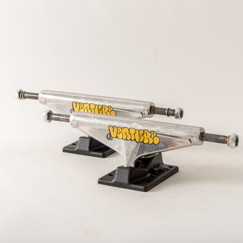 Venture - Throw Team Edition Trucks (5.2/5.6/5.8)